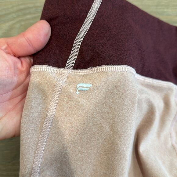 FABLETICS Heathered Pink Maroon High Rise Cropped Active Capri Bottoms Size XL - Picture 10 of 13